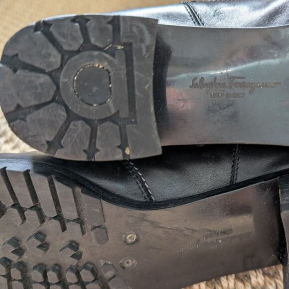 SALVATORE FERRAGAMO Ankle Boots, Black Leather, Low Heel, size 6.5 - Picture 8 of 10